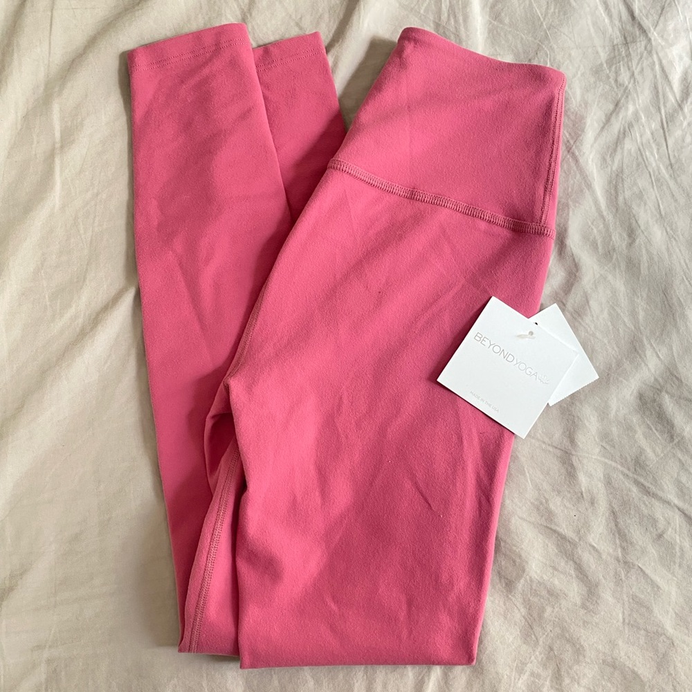NWT Beyond Yoga leggings